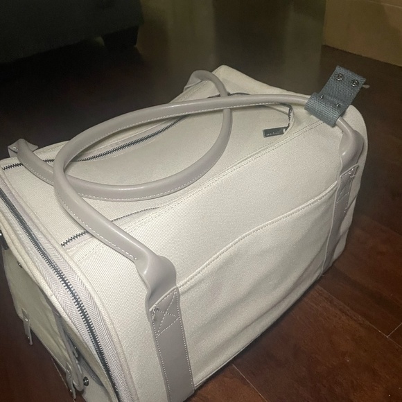 Maxbone Global Citizen Pet Carrier Bag - Picture 2 of 9